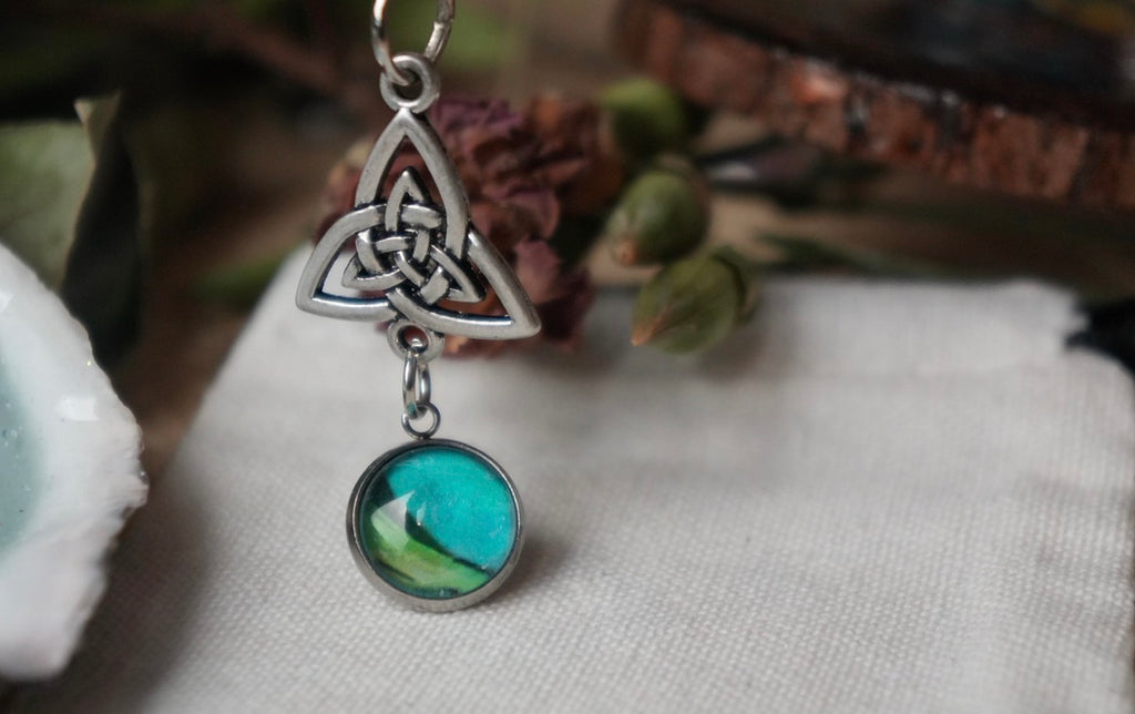 Trinity Knot Keepsake Necklace
