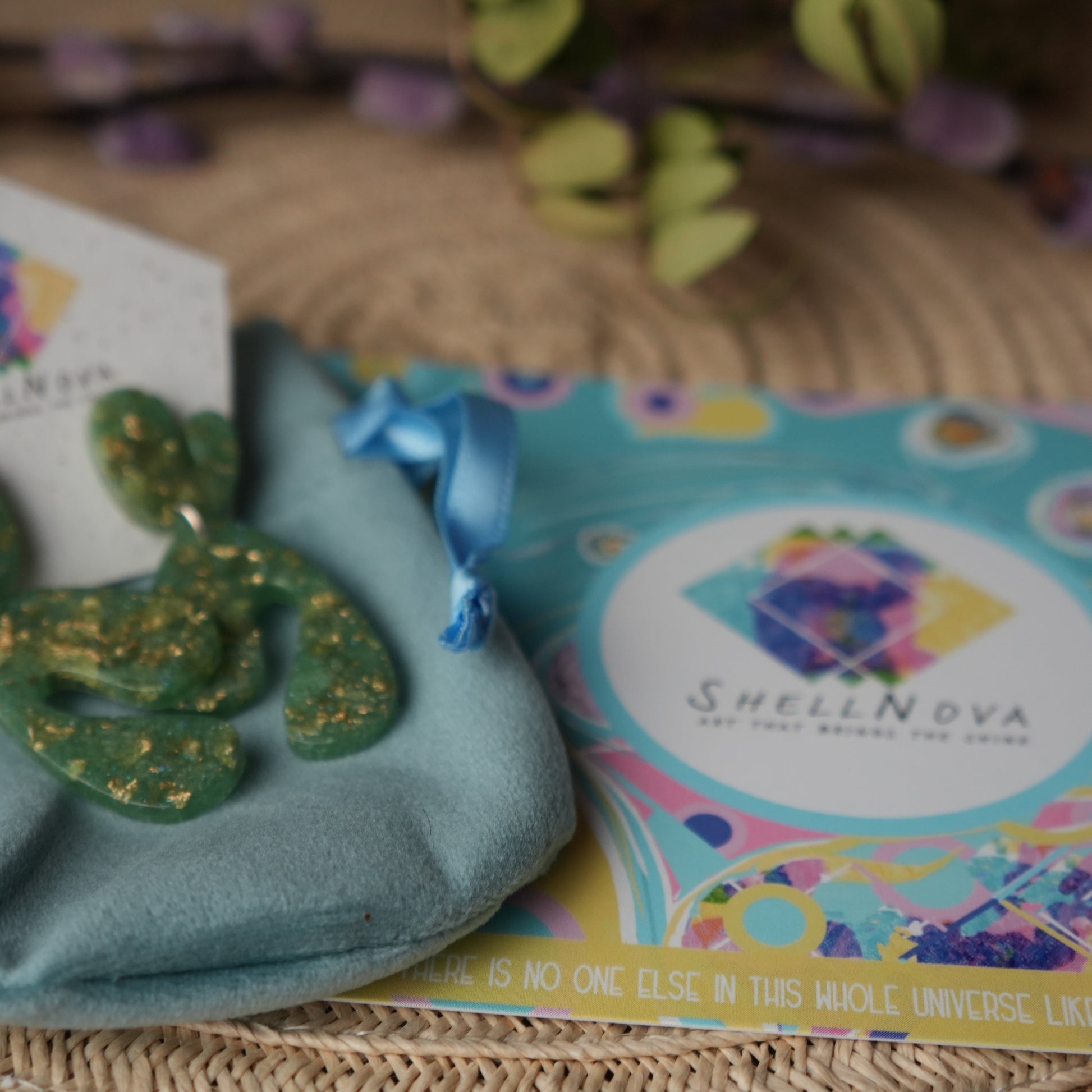 Seabed Sparkle - Stud Earrings