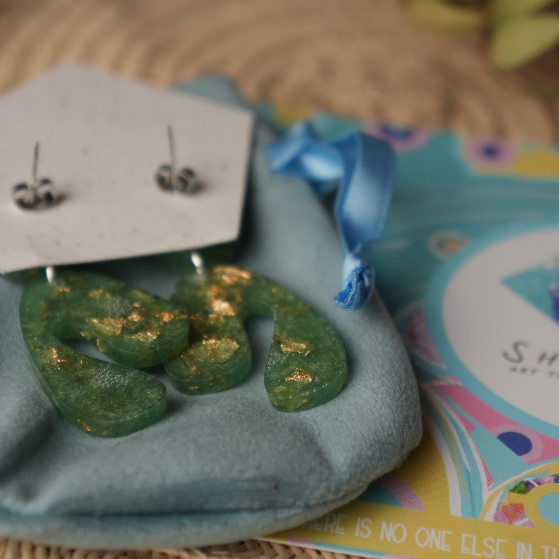 Seabed Sparkle - Stud Earrings