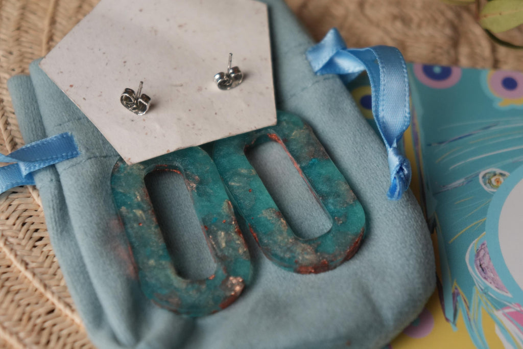 Coral Confetti - Stud Earrings