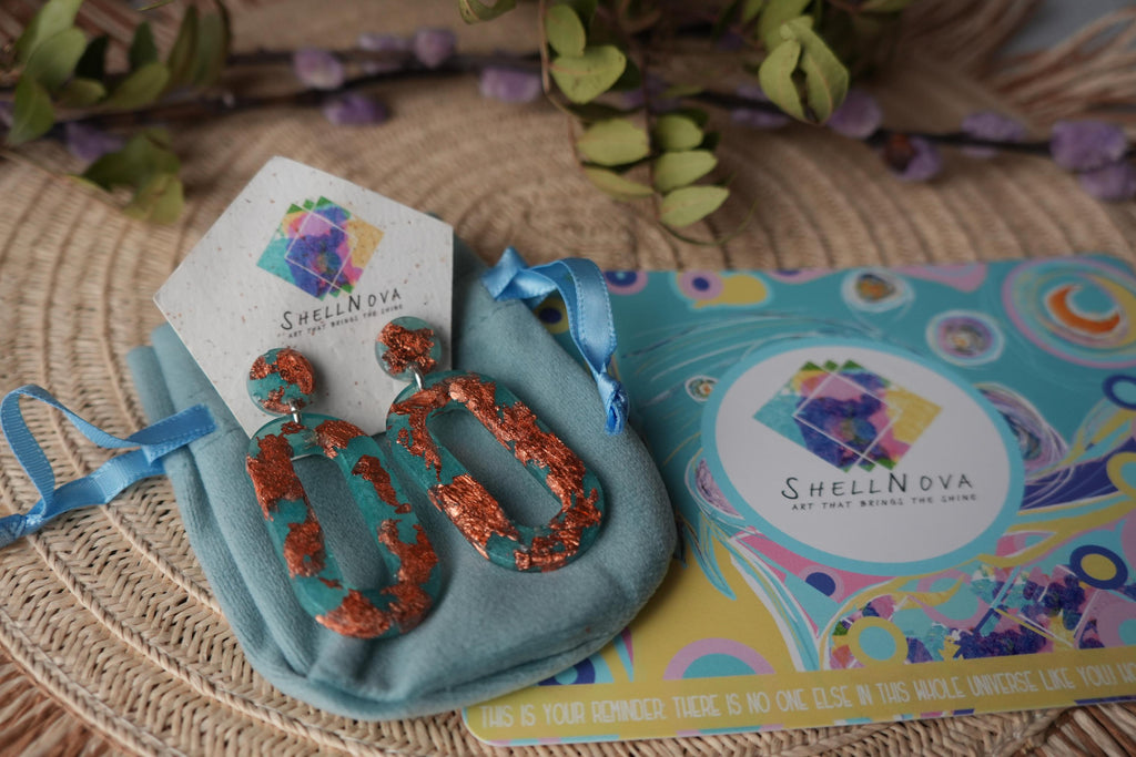 Coral Confetti - Stud Earrings