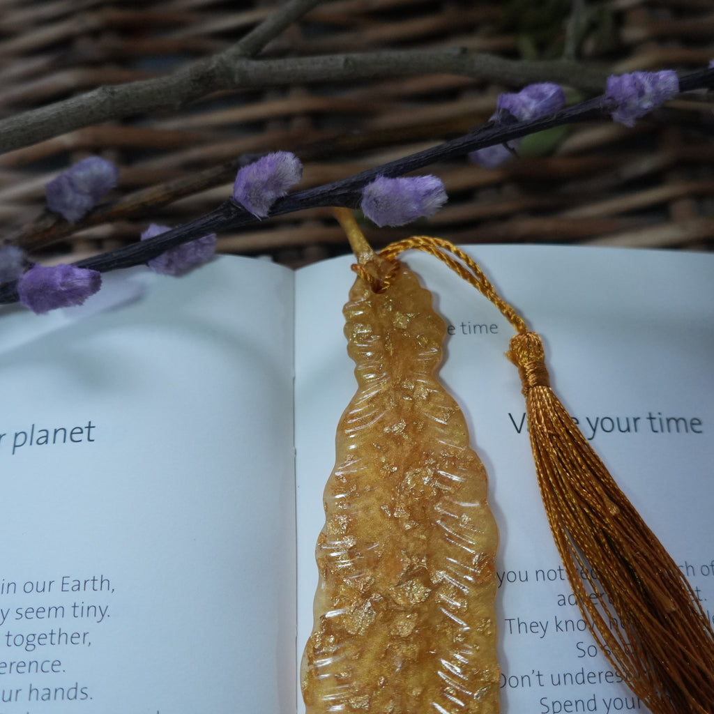 Golden Feathered bookmark